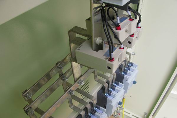 大兴安岭配电柜-应急照明配电柜使用对工作人员的具